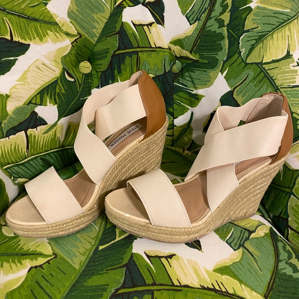 Steve Madden White Straw Espadrilles Wedges 7